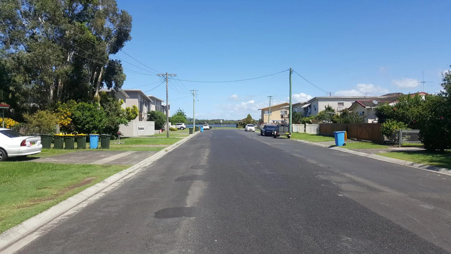 Villa Riviera on River Front