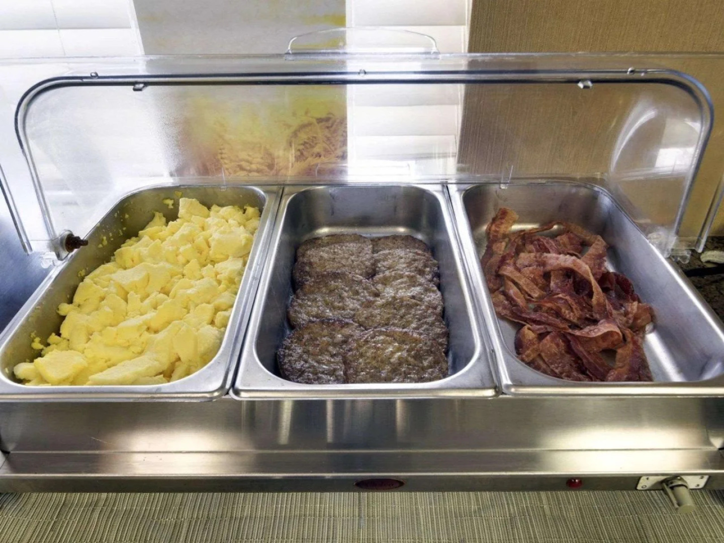 Quality Inn Russellville I-40