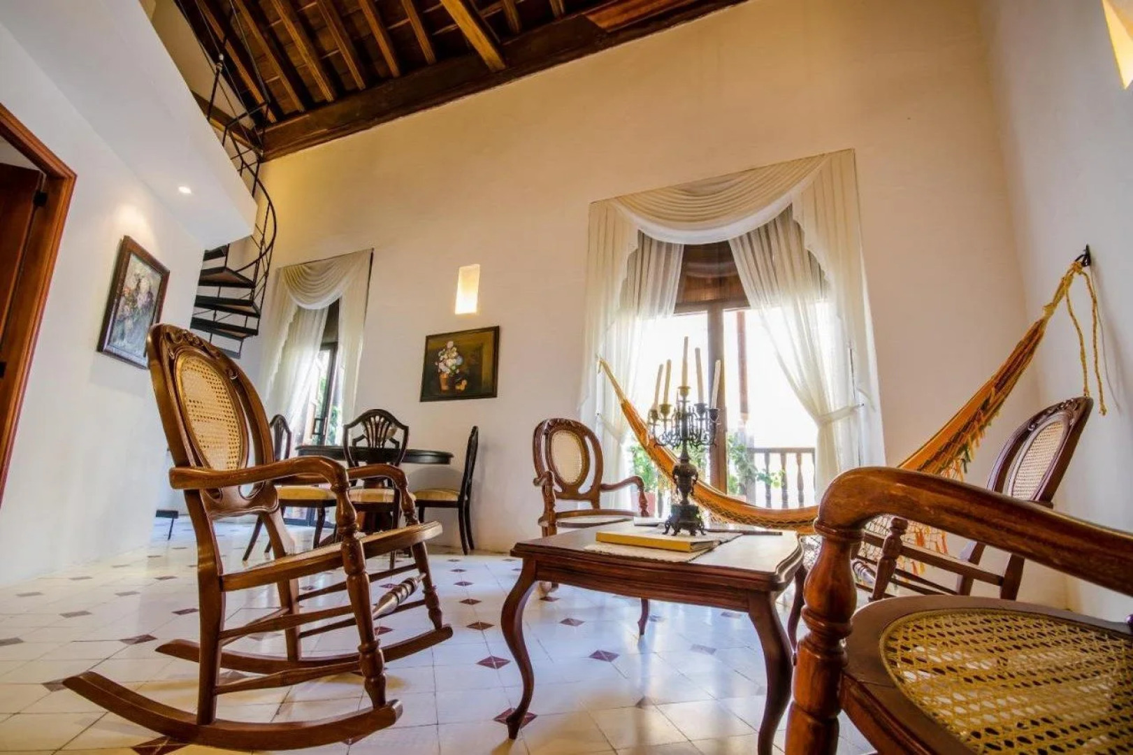 Alfiz Hotel Boutique