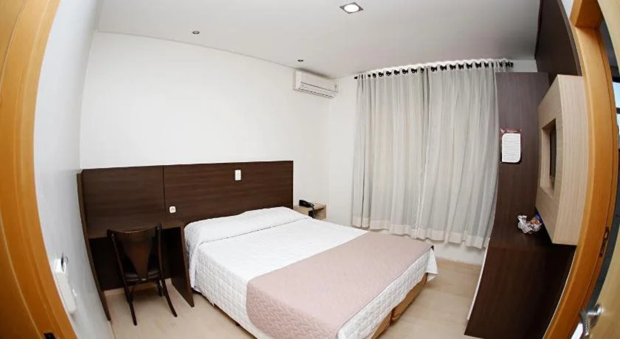 Luz Hotel Pato Branco