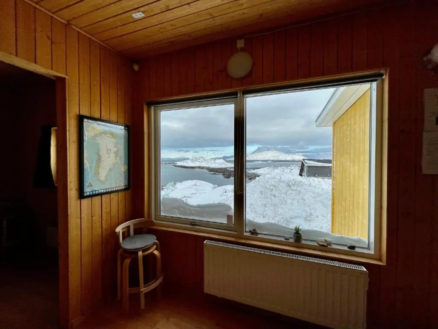 Inuk Hostels