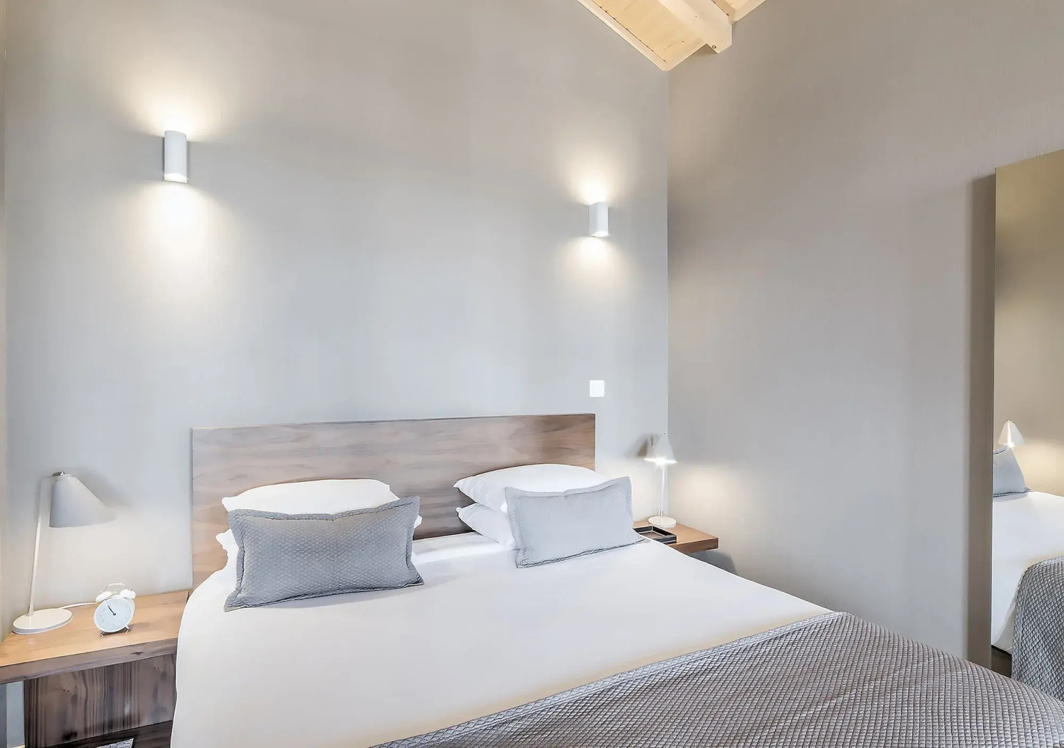 Oporto Street Sá de Noronha