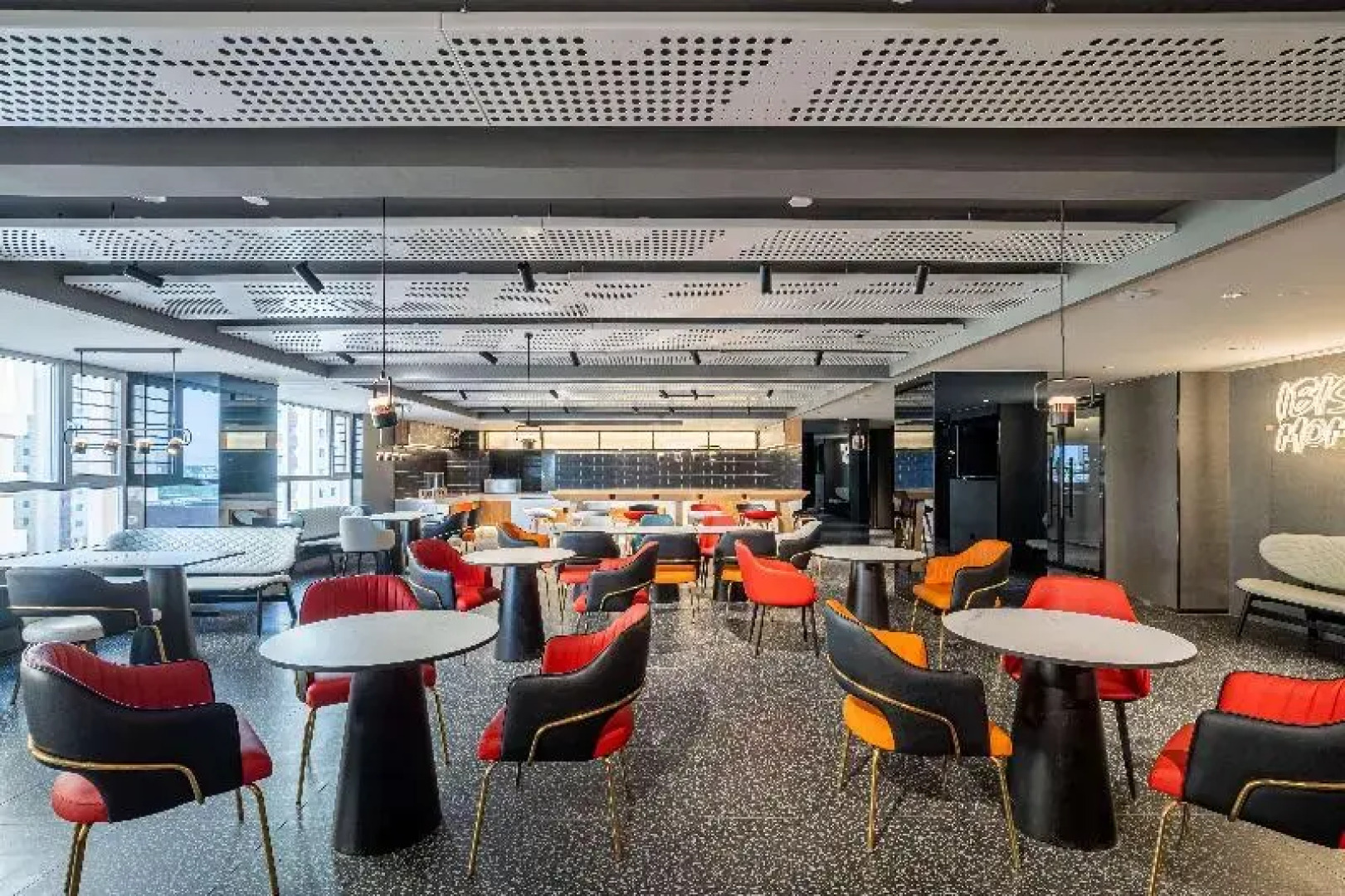 Ibis Hotel (Golmud Kunlun Garden)