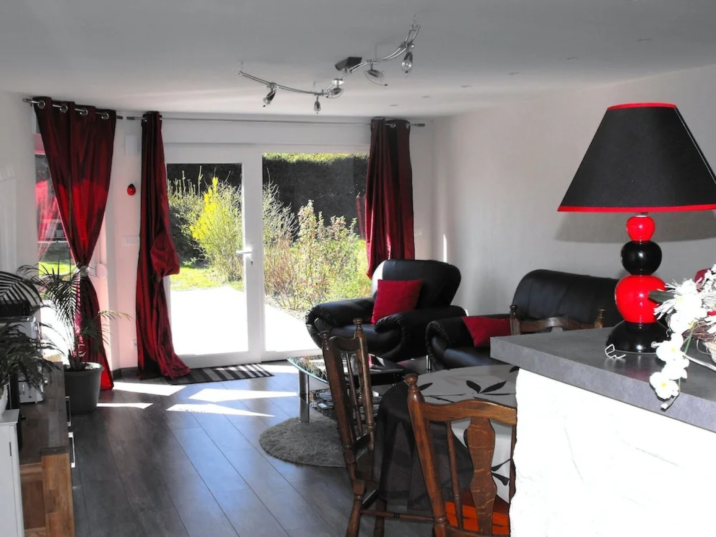 Completely Modernized Gite With Heated Swimming Pool