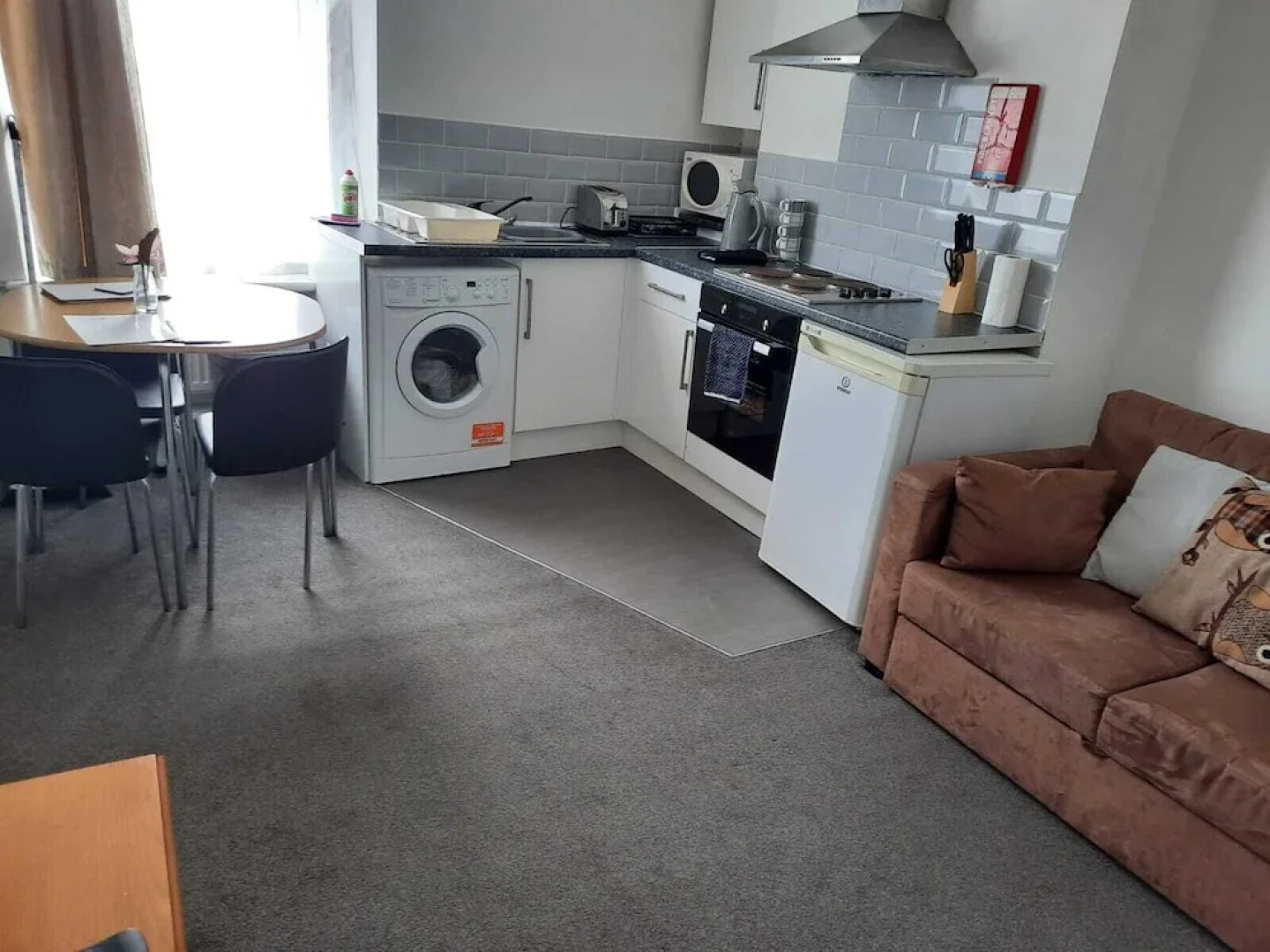 Old Barrington Arms Apartments