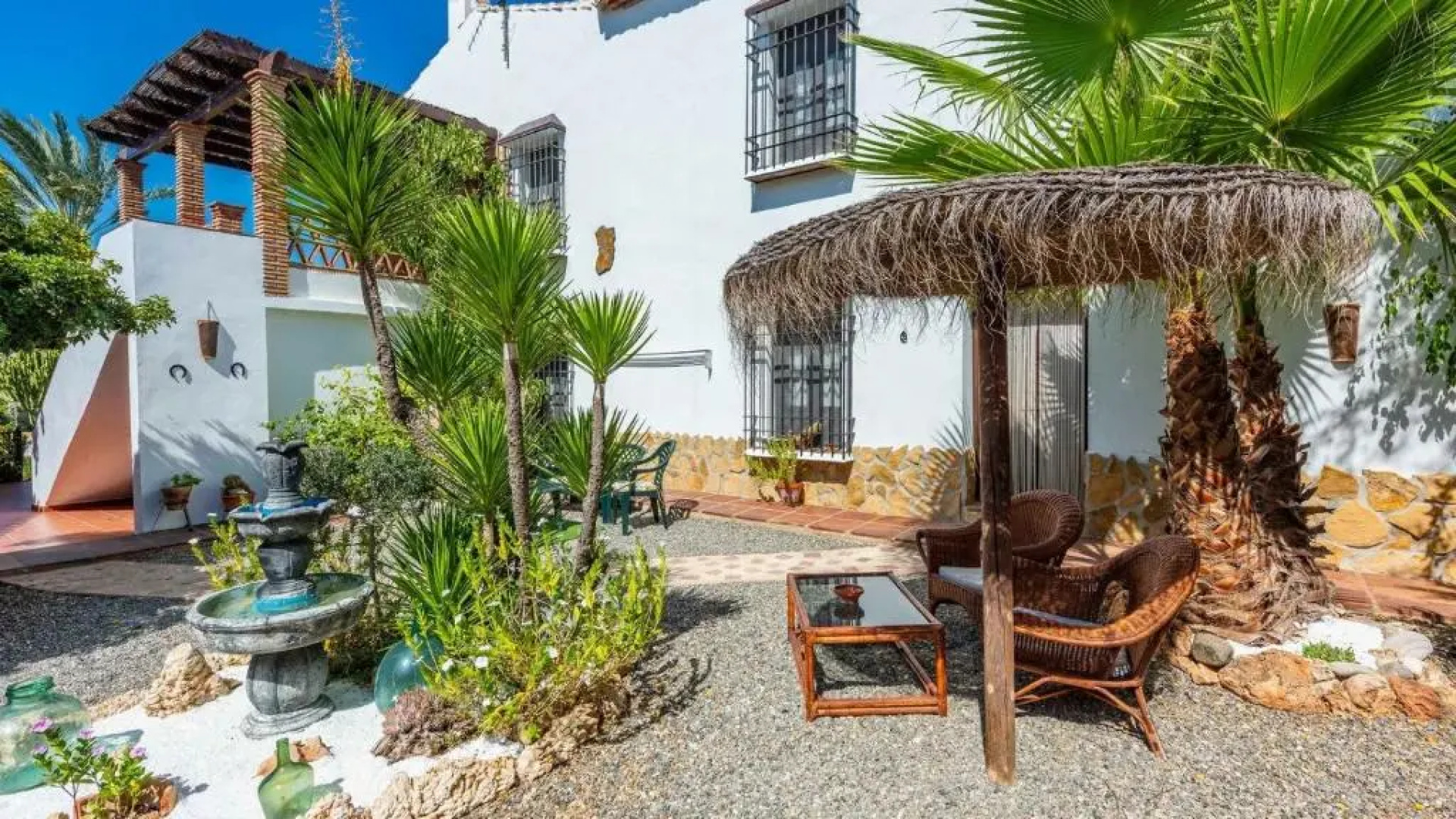 Casa La Vina del Arenal Pizarra by Ruralidays