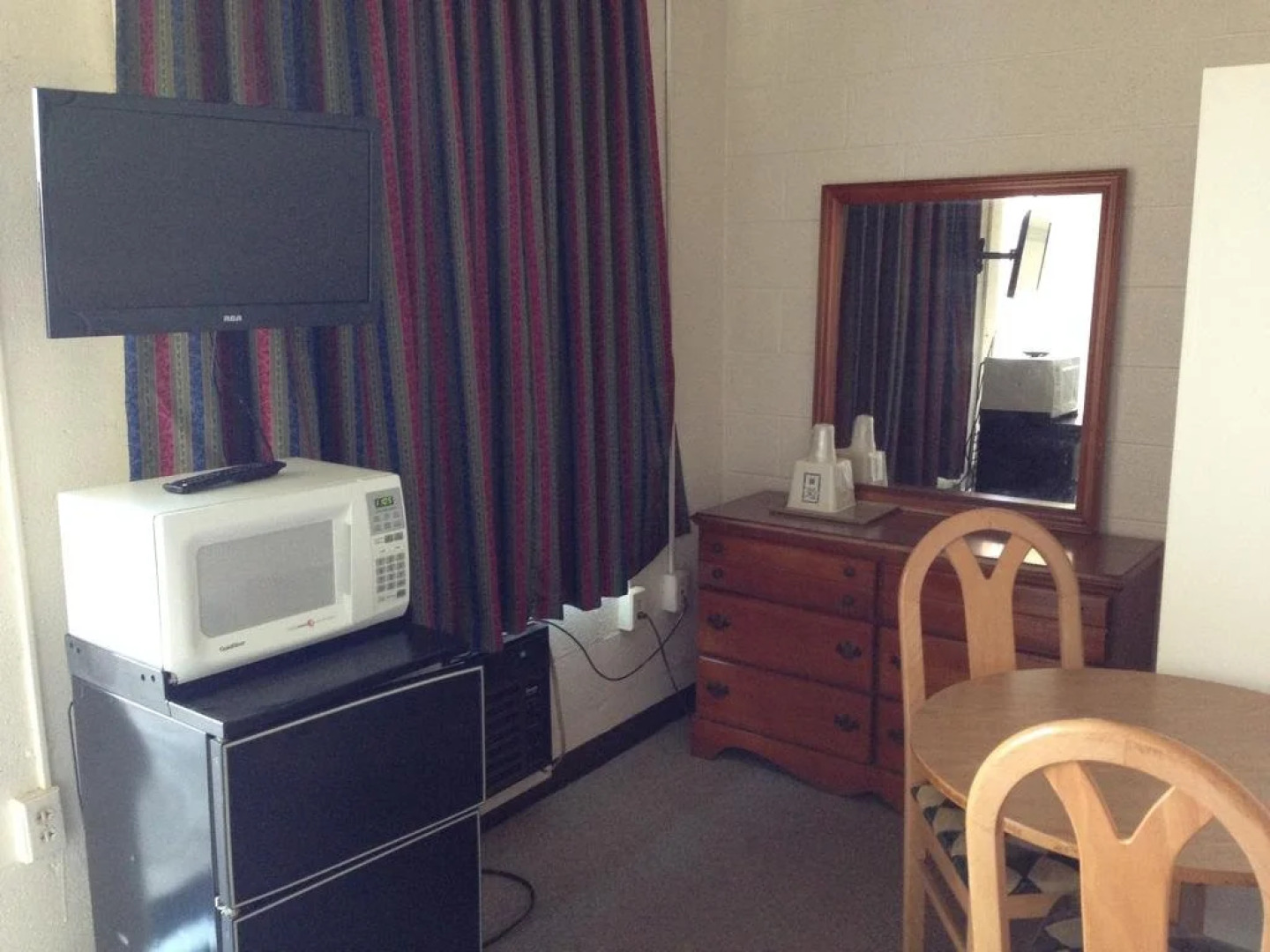 Executive Inn of Seneca