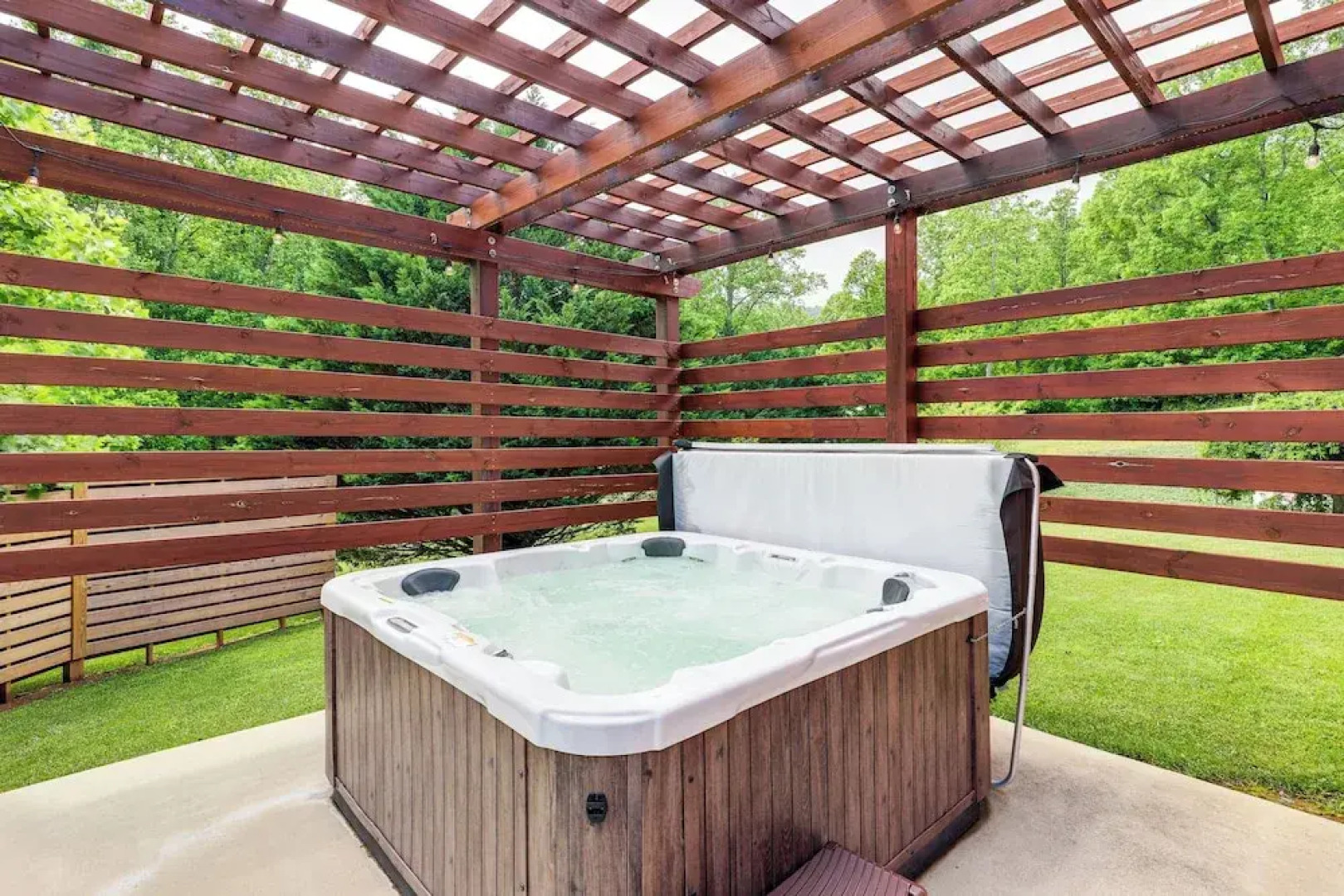 Mtn Views & Hot Tub: 6-acre Blue Ridge Retreat!