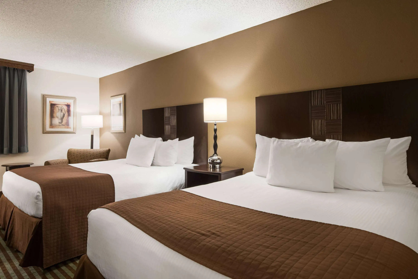 Seville Plaza Streetcar Hotel Museum District, Trademark