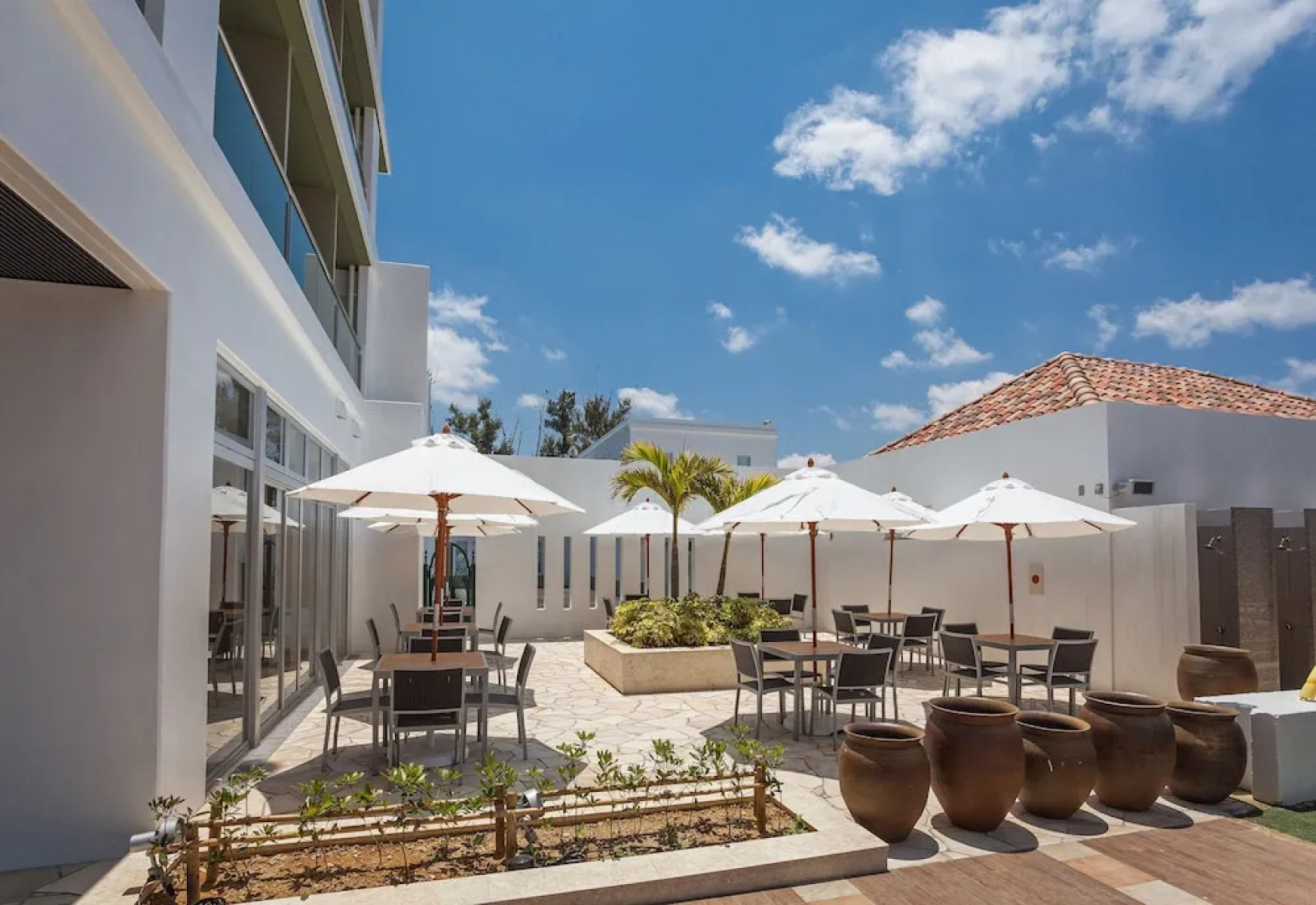 Kariyushi LCH Resort