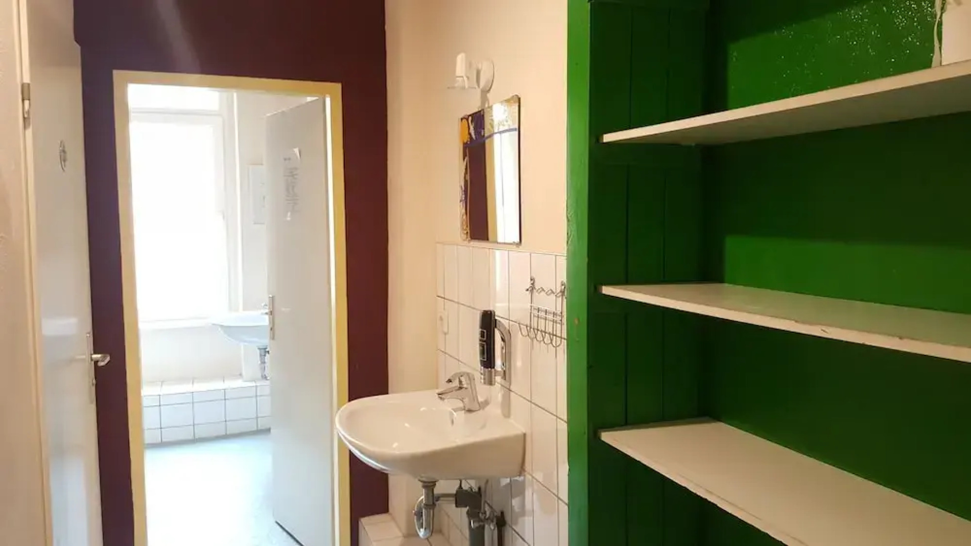 Alcatraz Backpacker Hostel