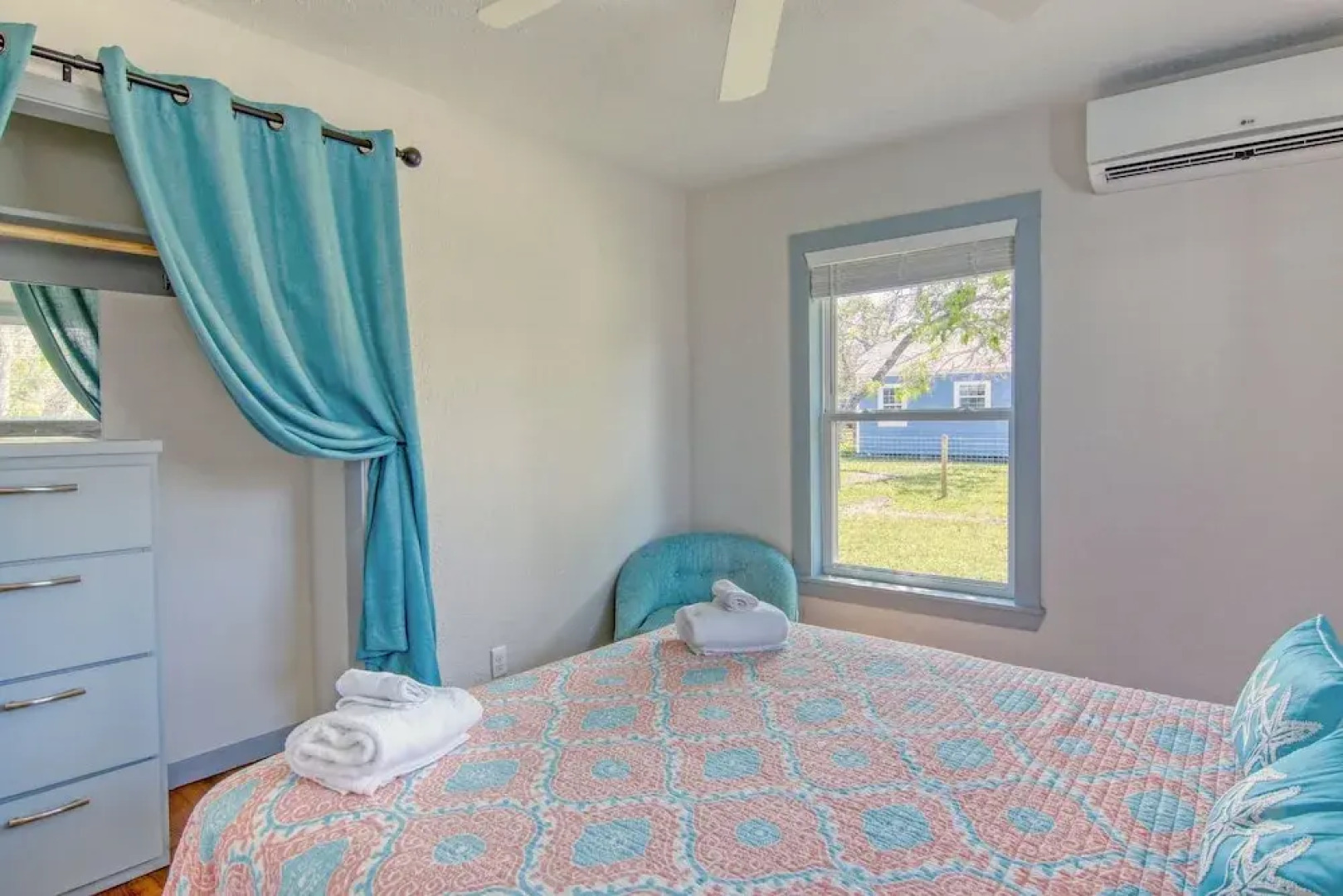 Muizenberg 6031rpb 3 Bedroom Home by RedAwning