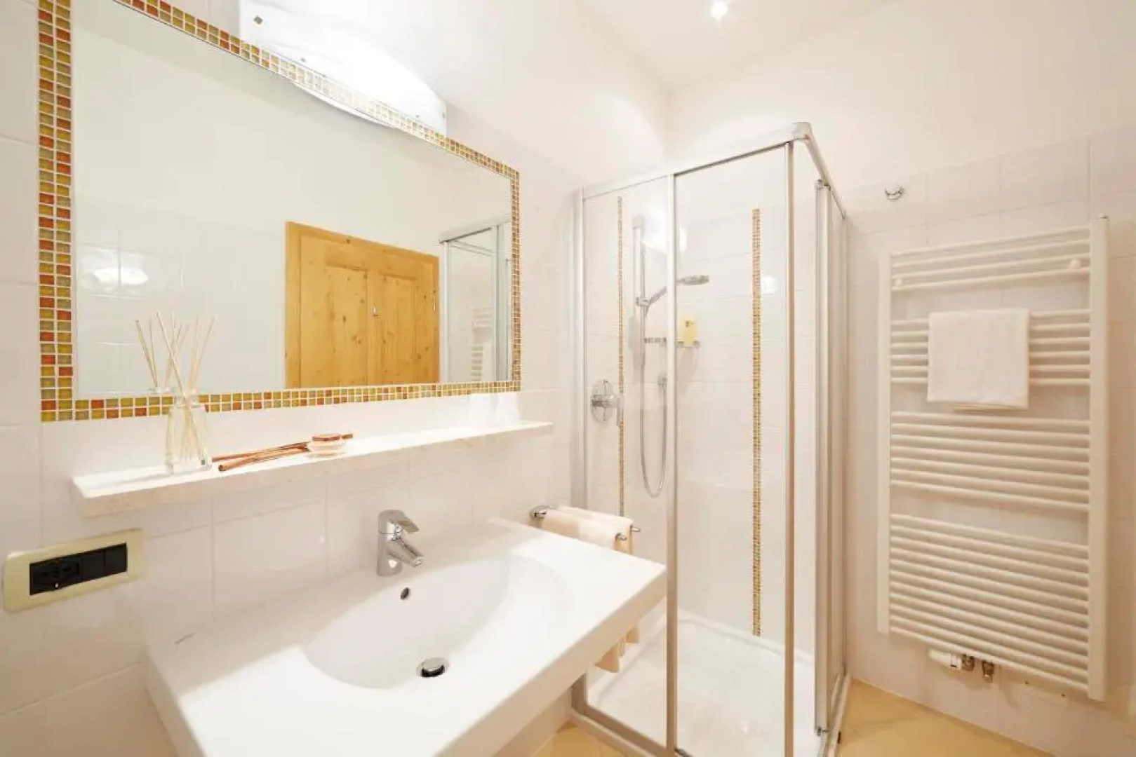 Kreuzwegerhofnals App 2sz Jonathan