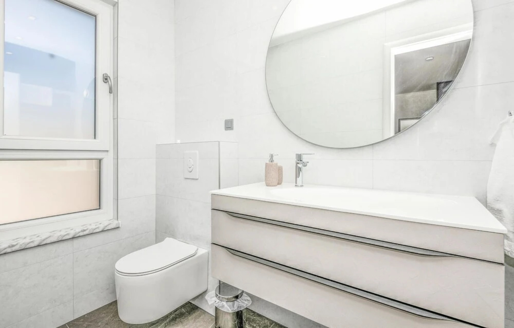 Amazing Home in Makarska with Outdoor Swimming Pool, Hot Tub & WiFi