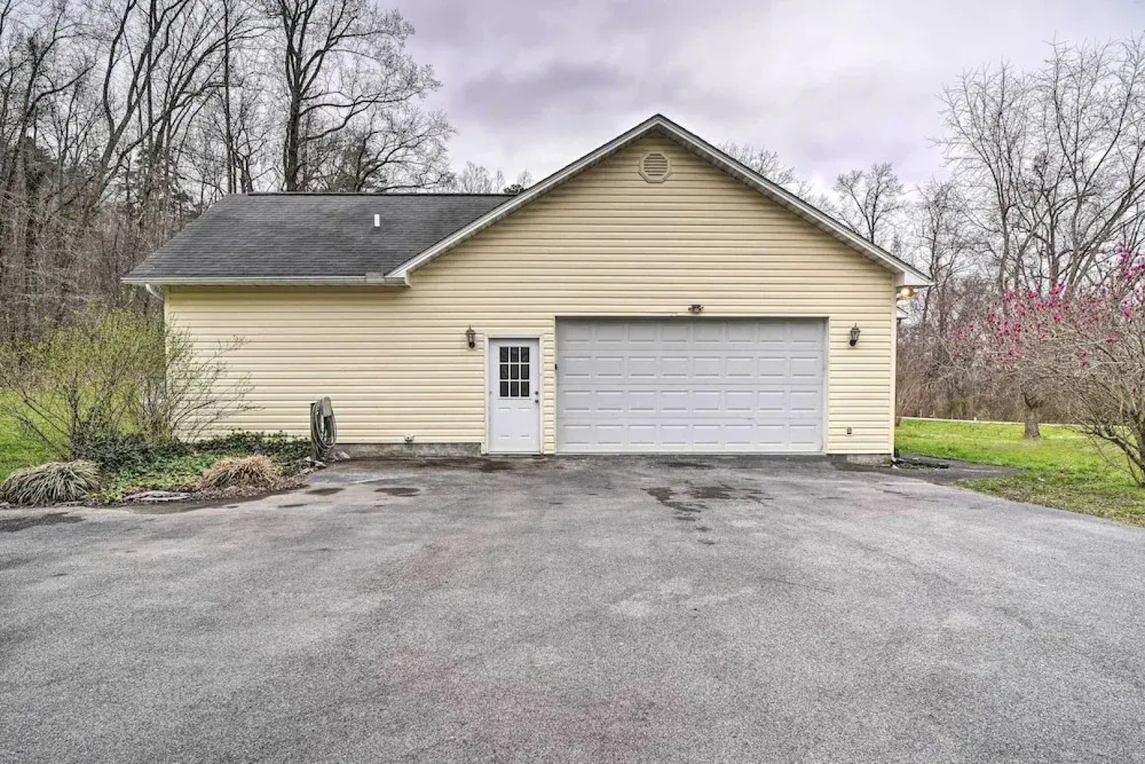 Charming 'hideaway Haven' Near Pigeon Forge!