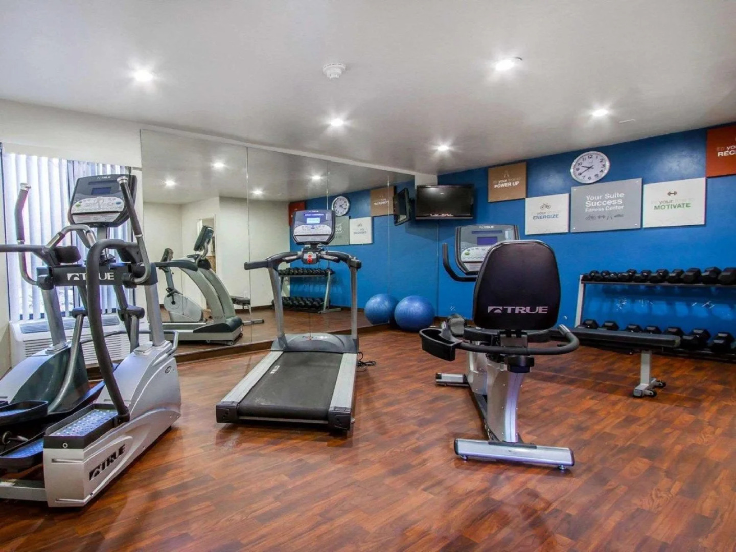 Comfort Suites Tucson near Sabino Canyon