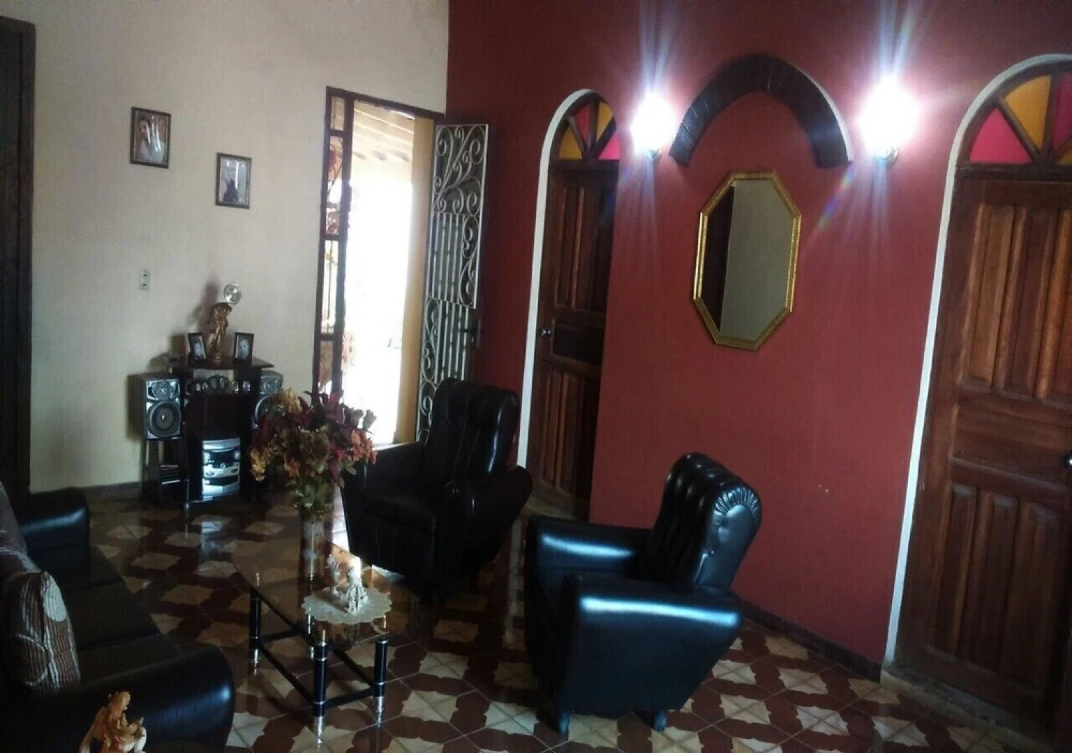 Hostal Esquerra 289 TRINIDAD