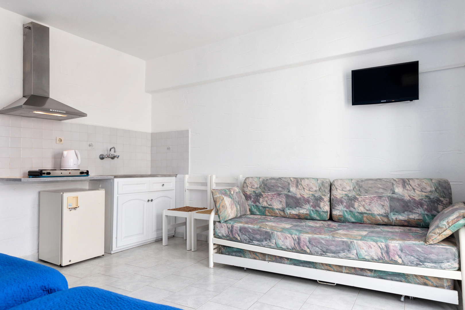 Stratos Studios & Apartments