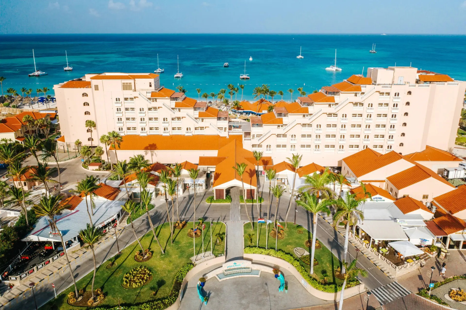 Playa Linda Beach Resort
