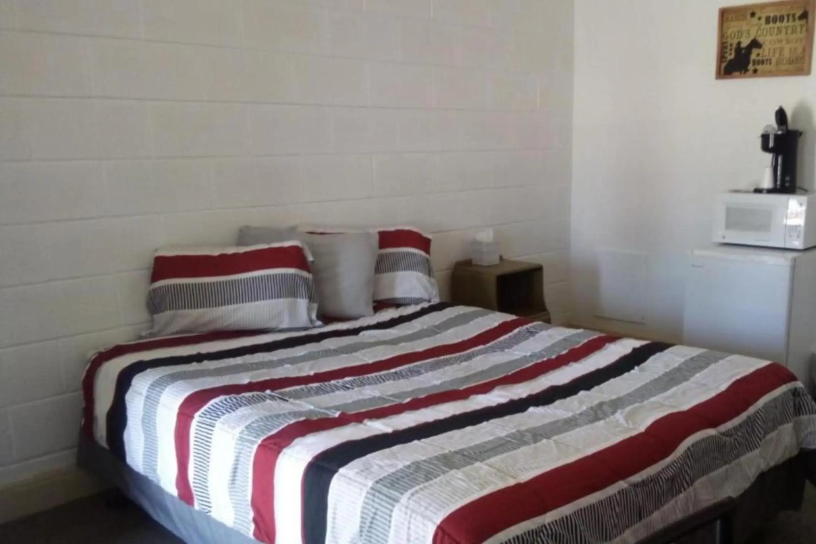 Love Hotels Murdo by OYO on Interstate 90