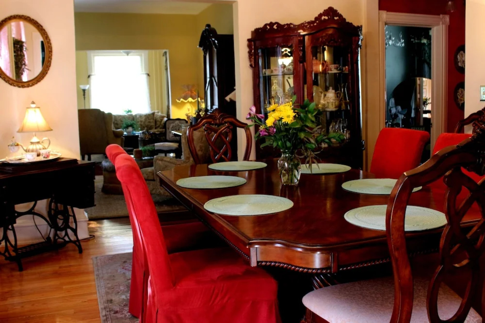 The Inn on Holly Bed and Breakfast