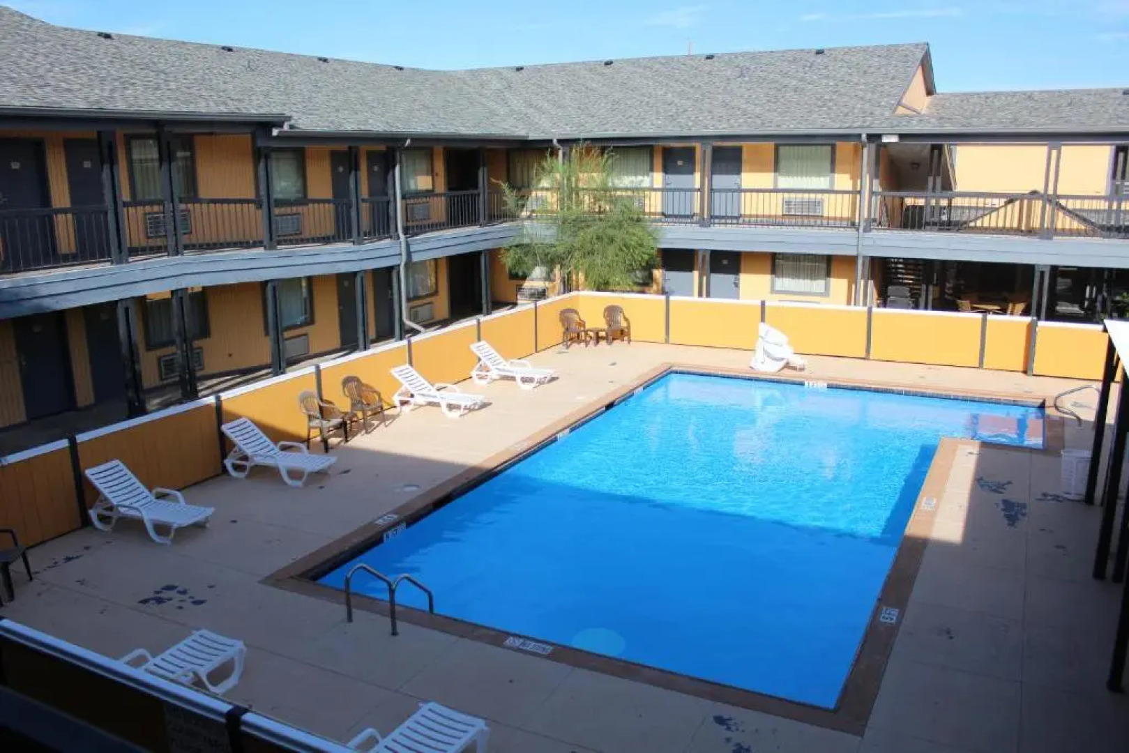 The Executive inn & Suites