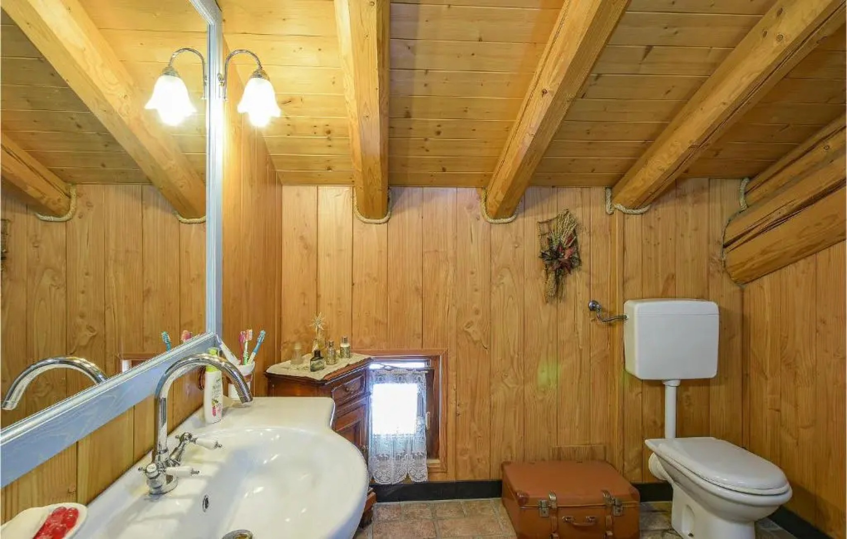 Awesome Apartment in Borno With 4 Bedrooms and Wifi