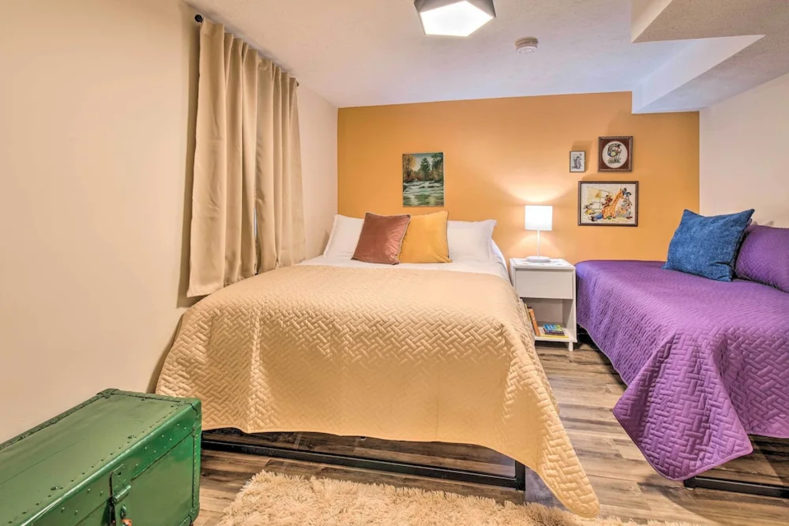 Stylish Vacation Rental - Walk to Isu!