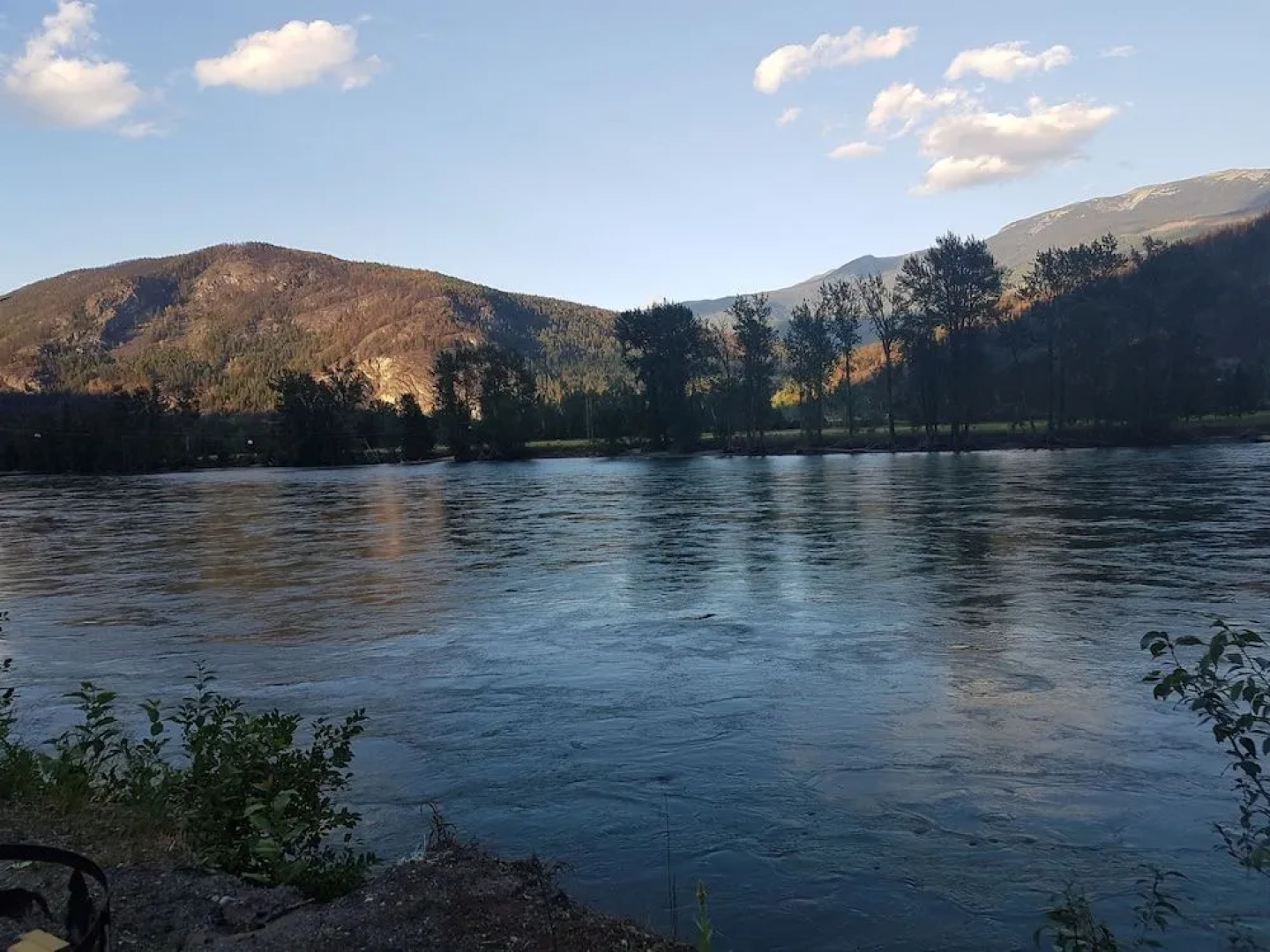 Rivermount Motel Campground and RV Park