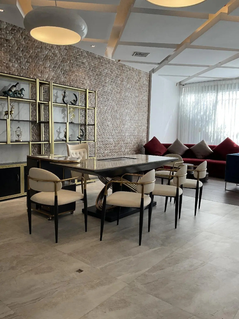 Hotel La Peonía S.R.L.