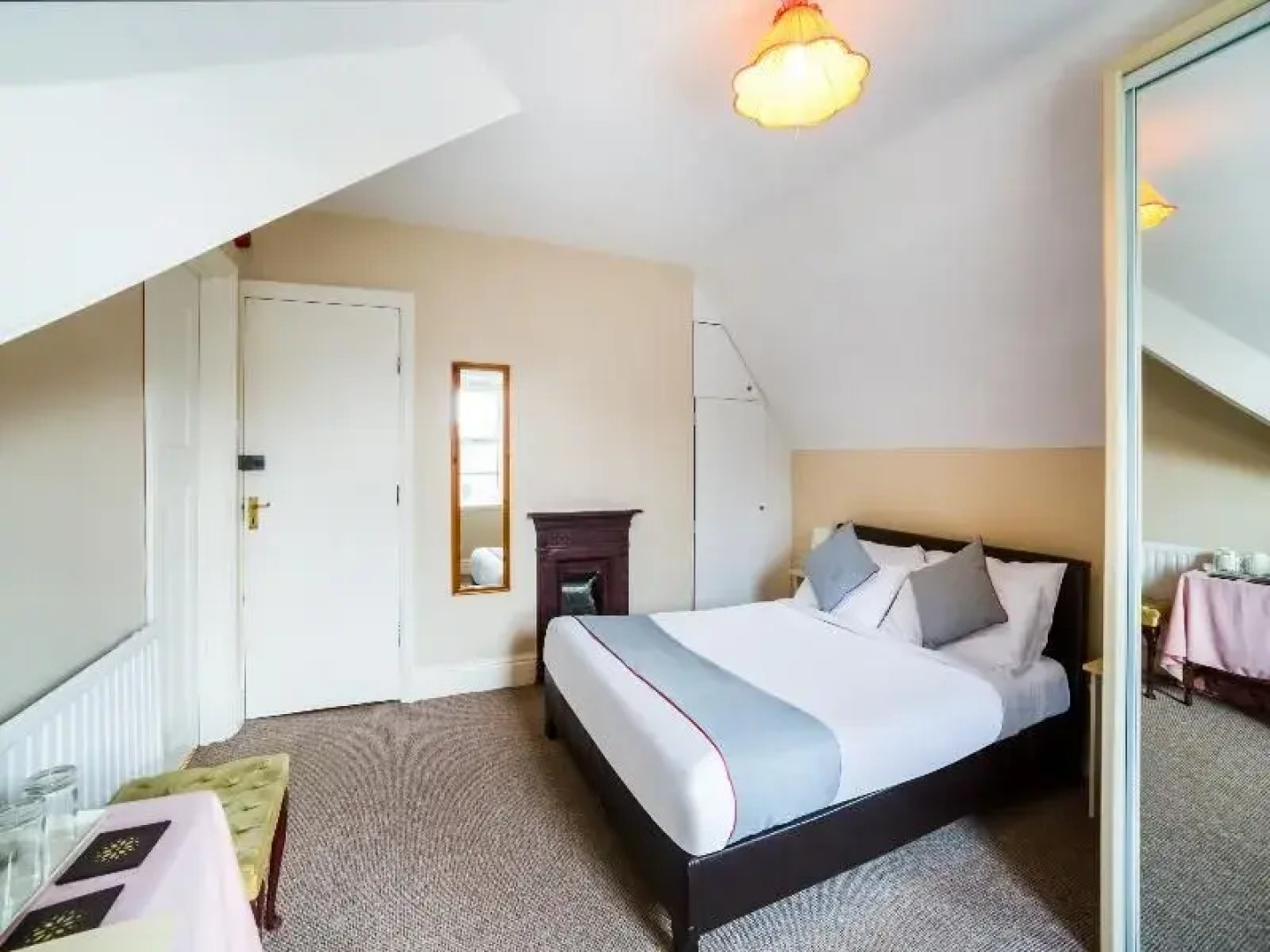 The Briary Hotel - Guest House