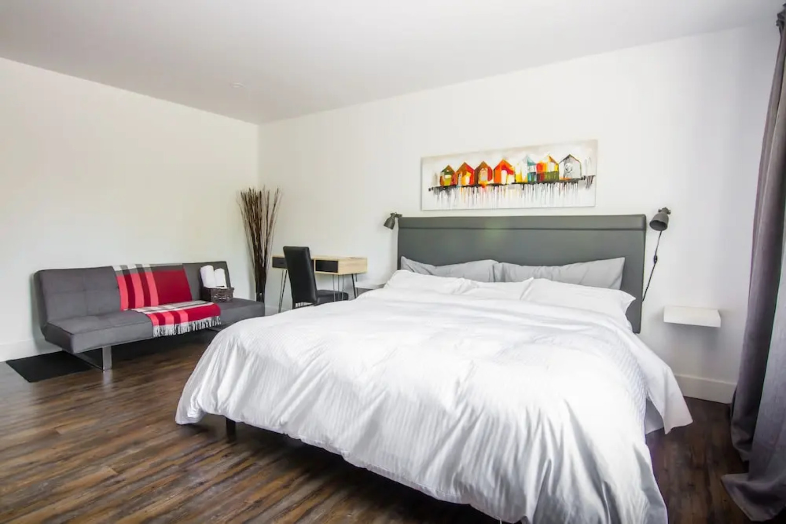 Comme Chez Soi Restaurant & Auberge