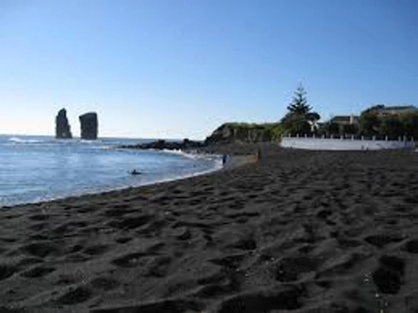 House With 3 Bedrooms in Mosteiros, With Wonderful Mountain View and E