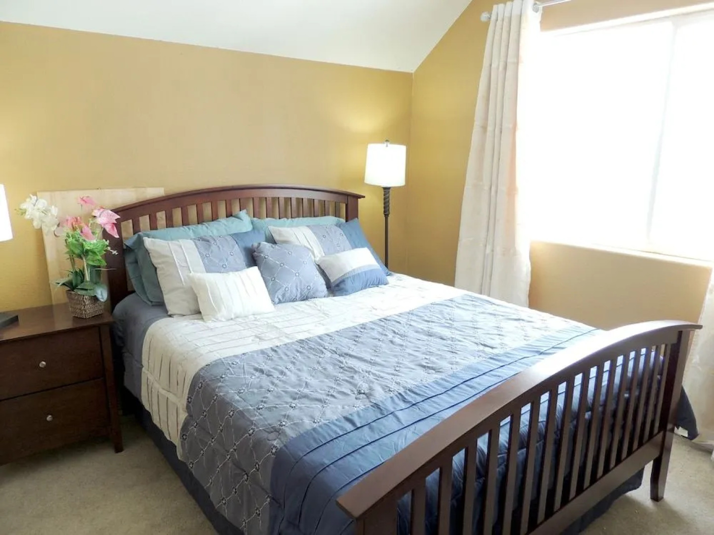 Falcon's Nest Bed & Breakfast