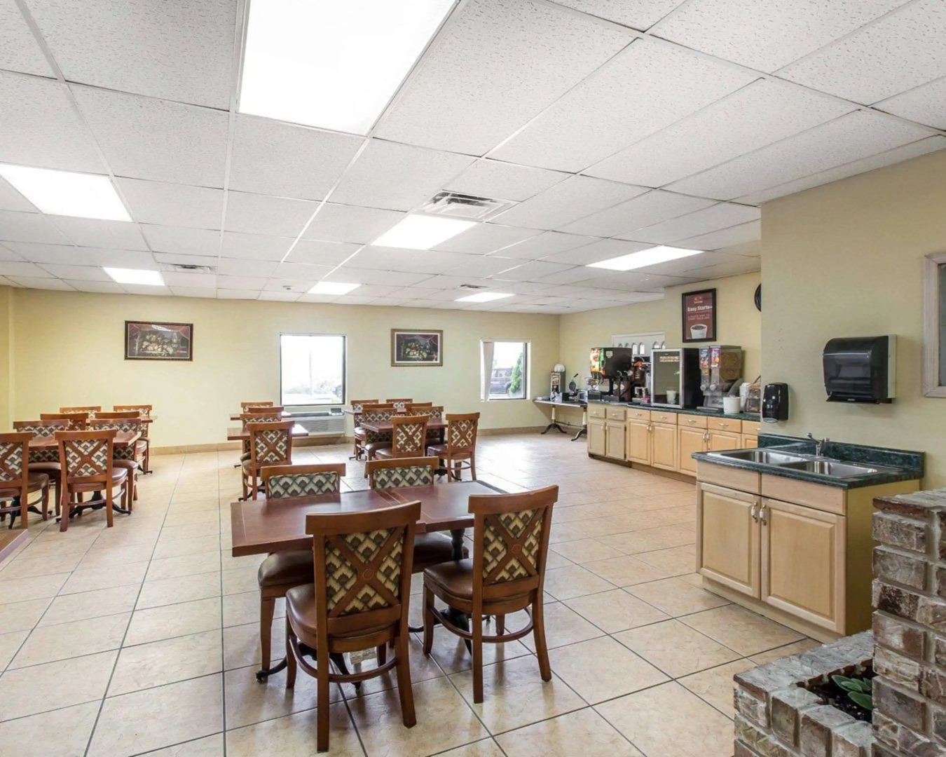 Econo Lodge Dalton West