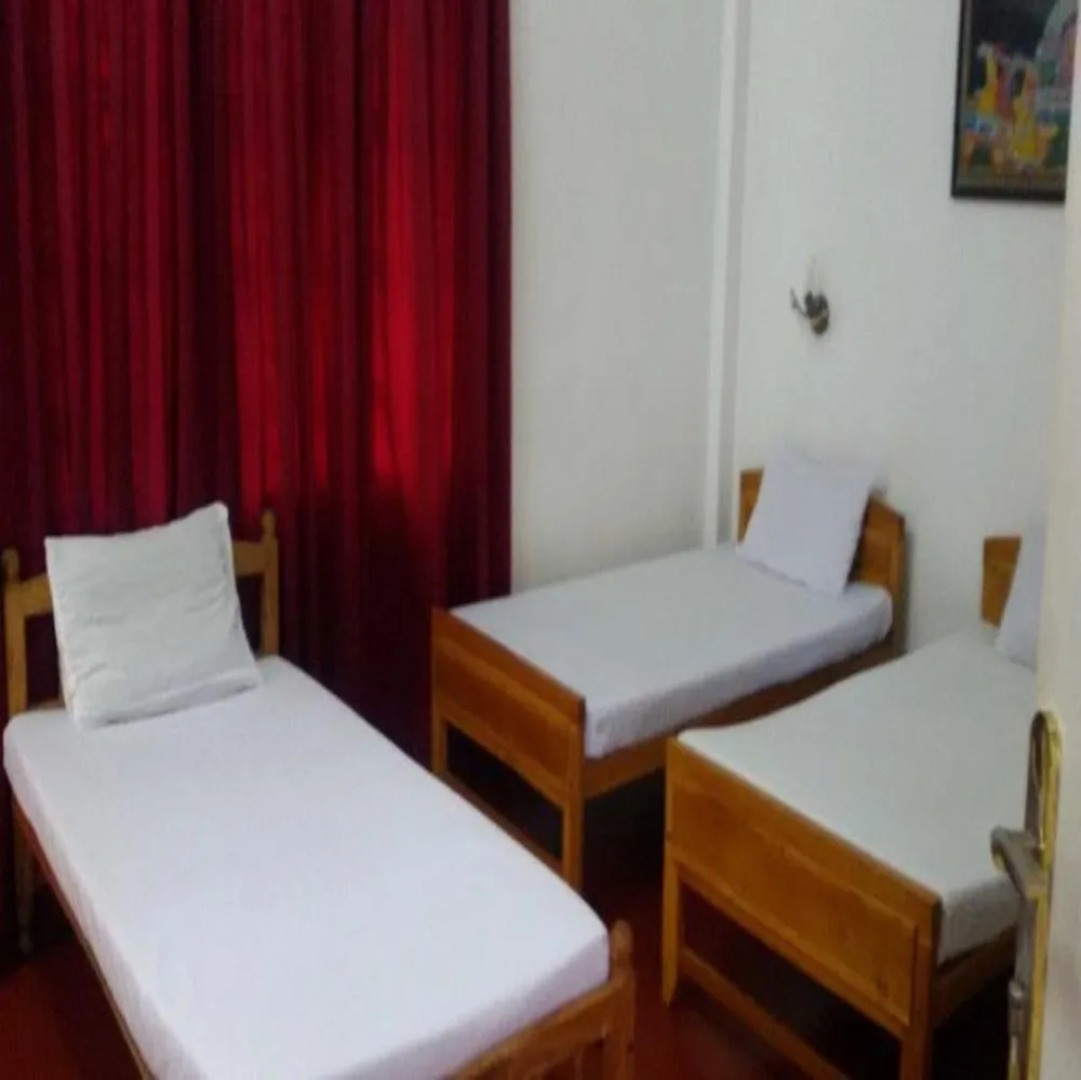 Cosy Hotel And Restaurant