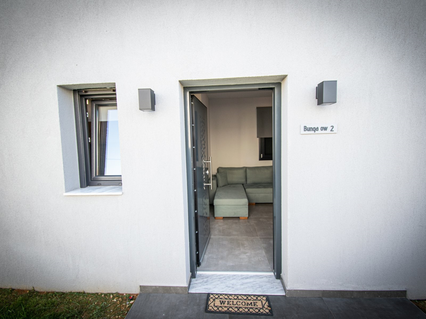 TheaSea Luxury Suites- Bungalow Suite 2