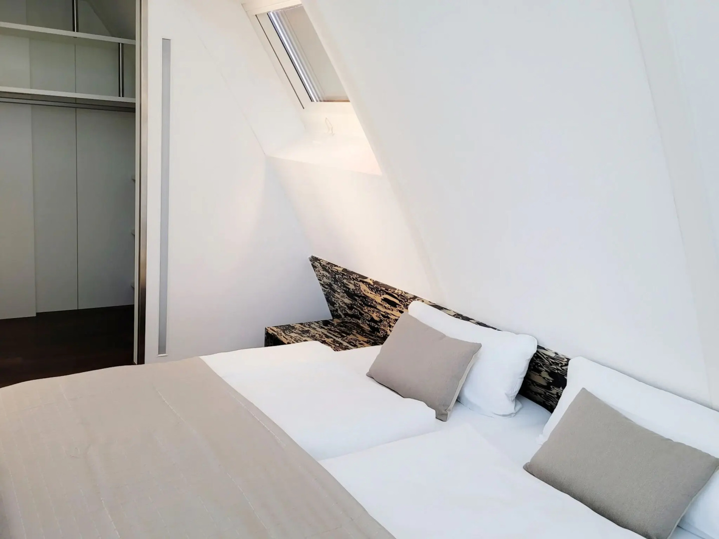 A holiday home in Geierswalde with a roof terrace