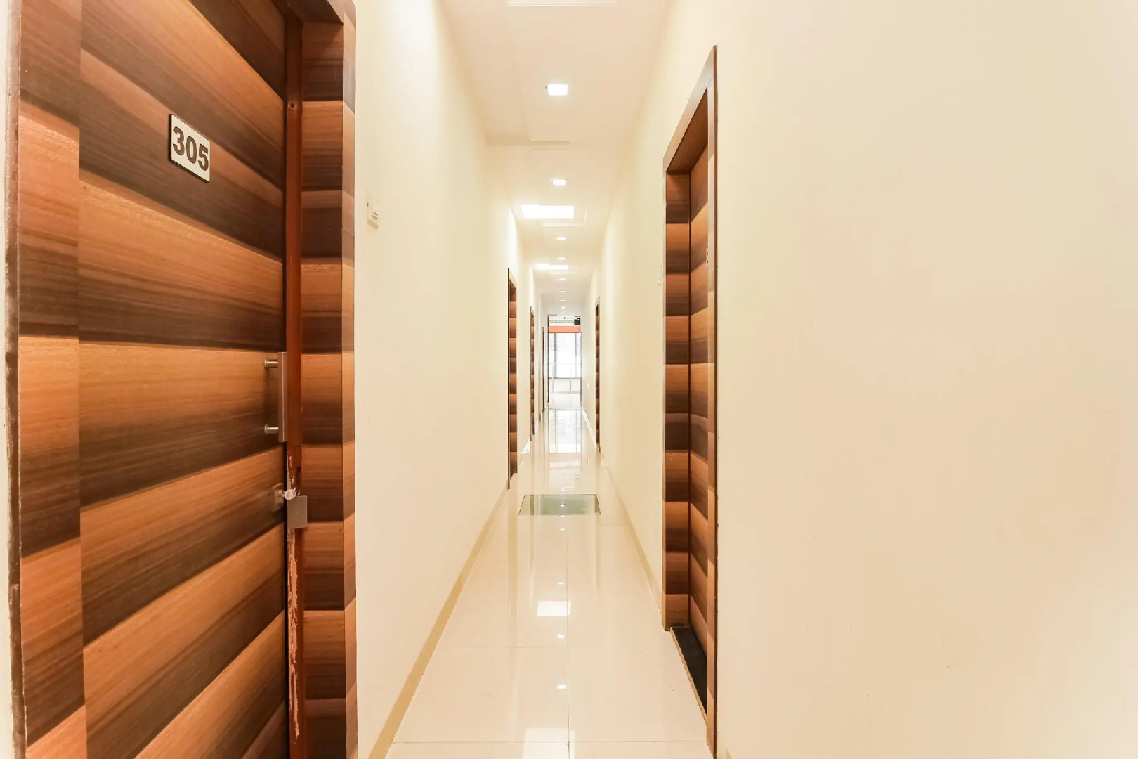 OYO 66342 Hotel Unique Inn