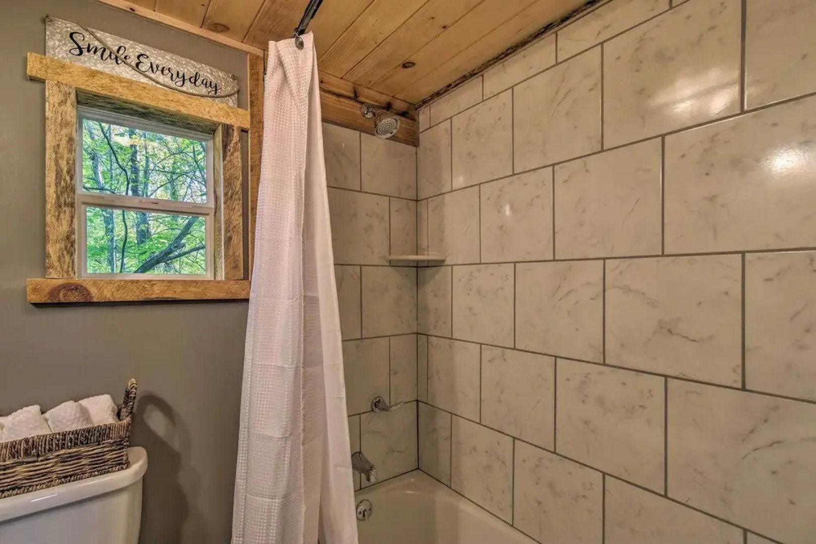 Cozy Candler Cottage - 11 Mi To Dt Asheville!