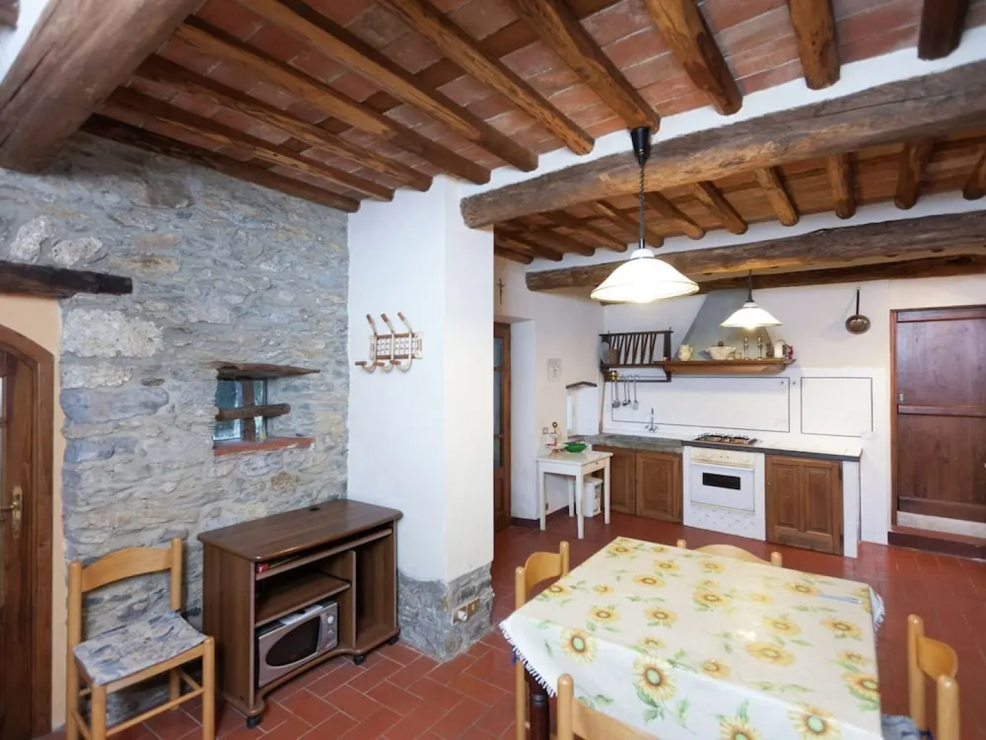 Cottage in Convalle With Terrace