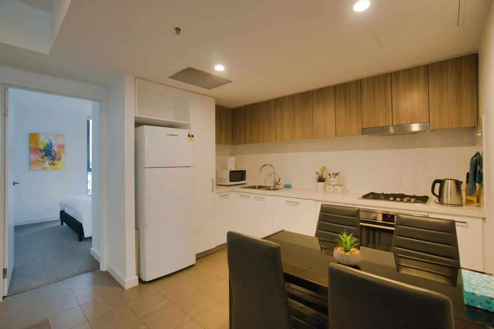 Luxury 2 Bedroom Apartment - Adelaide CBD