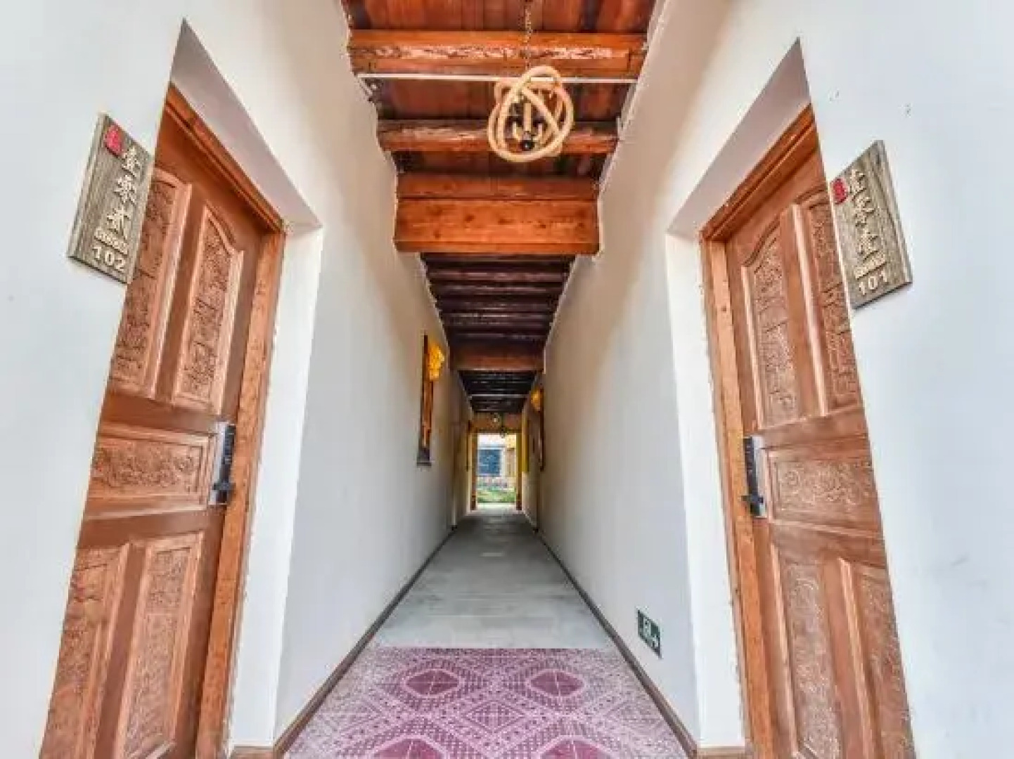 Guzang Xiangbala Diannan Wufu Boutique Inn