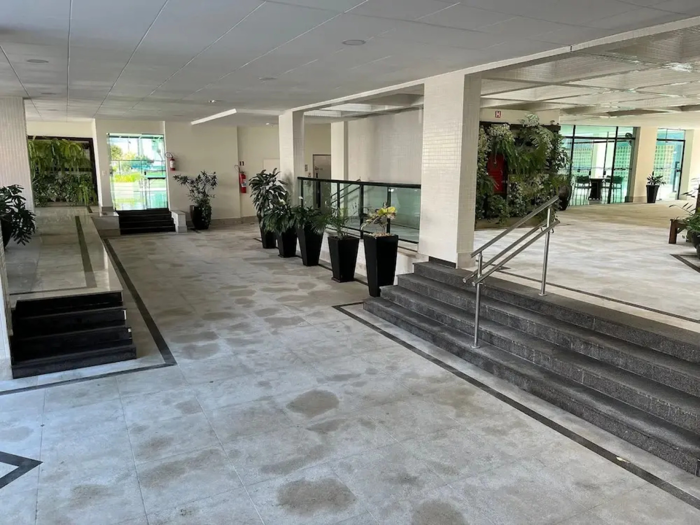 Riviera: M4 Giardino 44A, frente Praia, 4Dorms, 3Banh, 2Gar, Varanda Gourmet com Churrasqueira