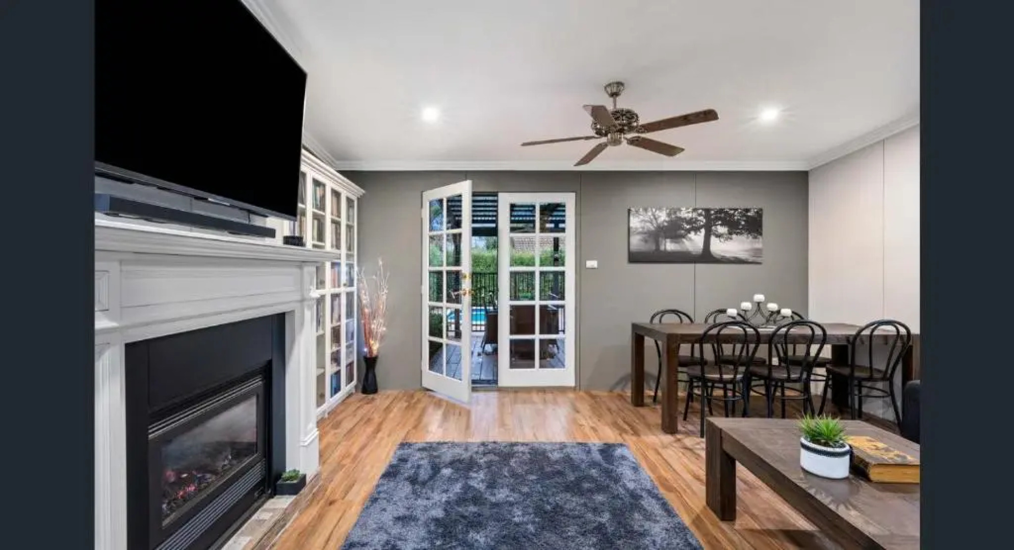 The Weeping Elm - Large and Spacious