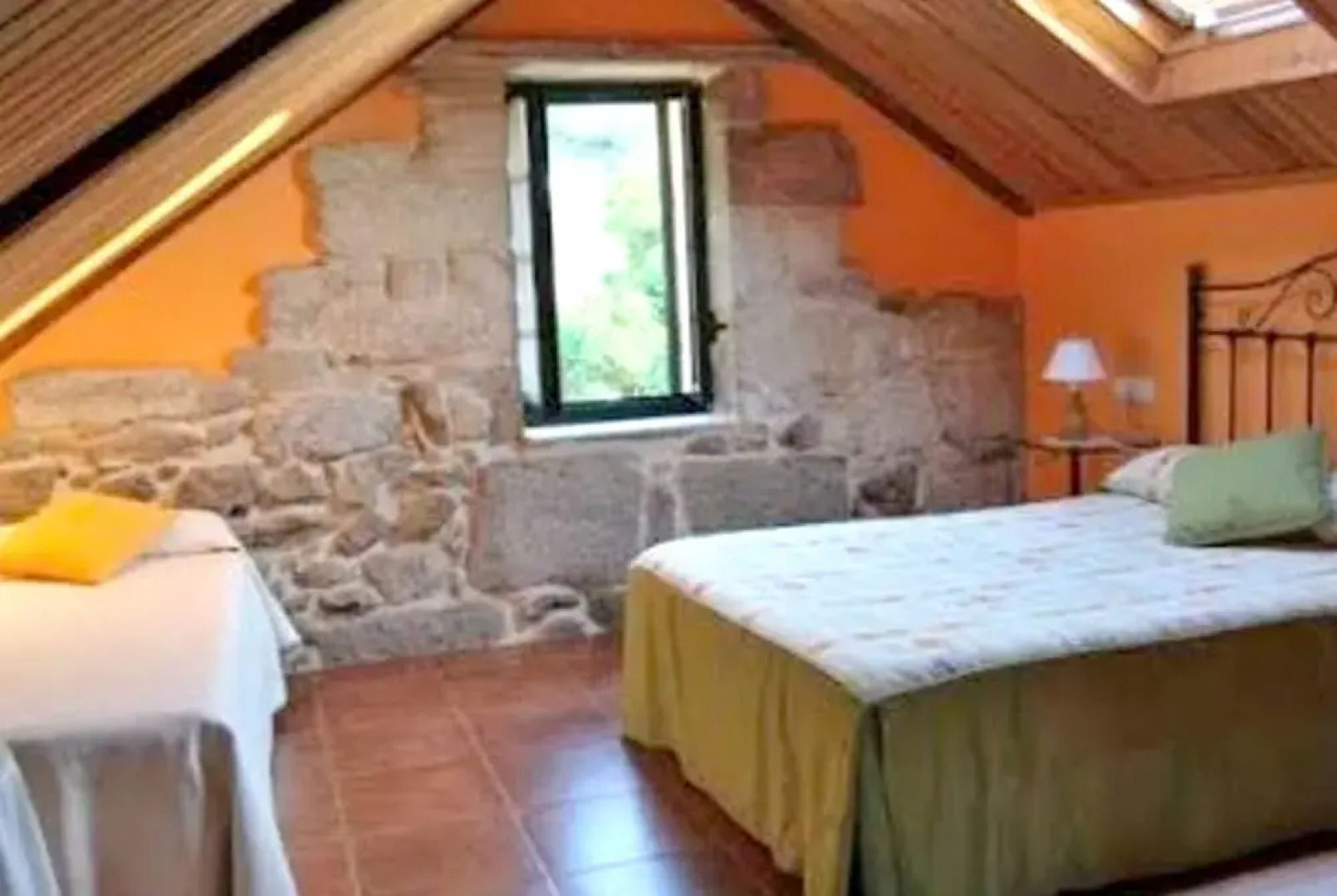 House With 4 Bedrooms in Sotomayor, With Wonderful Mountain View, Enclosed Garden and Wifi - 6 km From the Beach