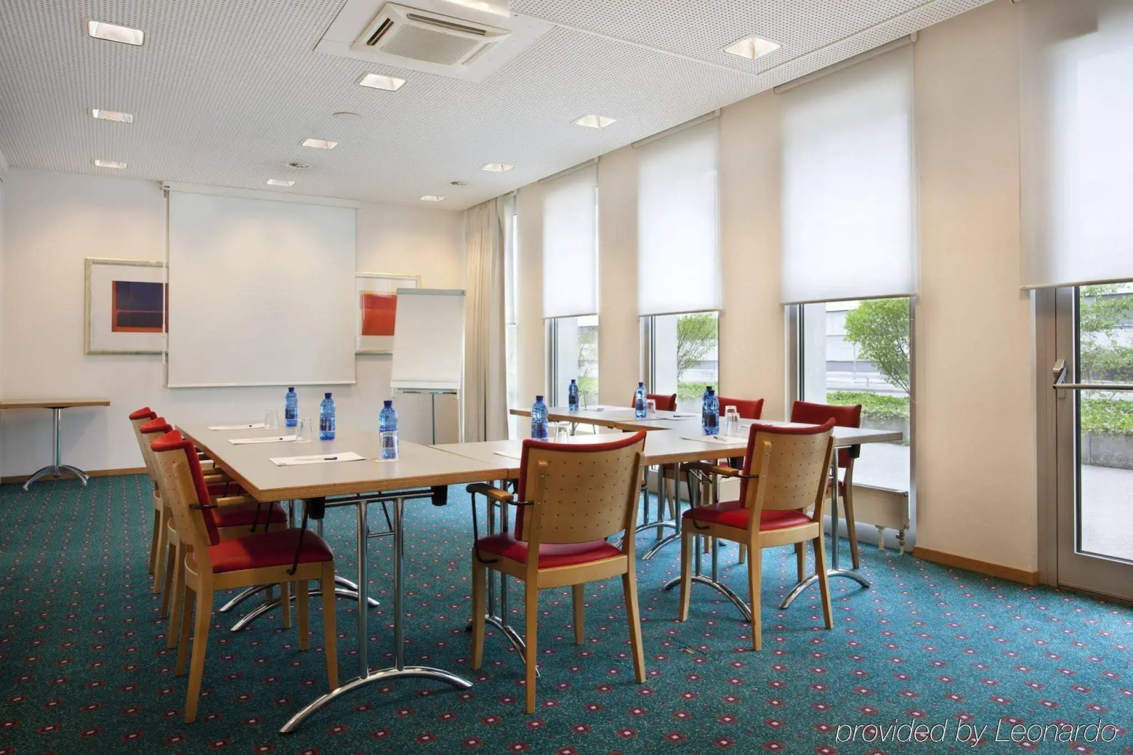 Holiday Inn Express Geneva Airport by IHG
