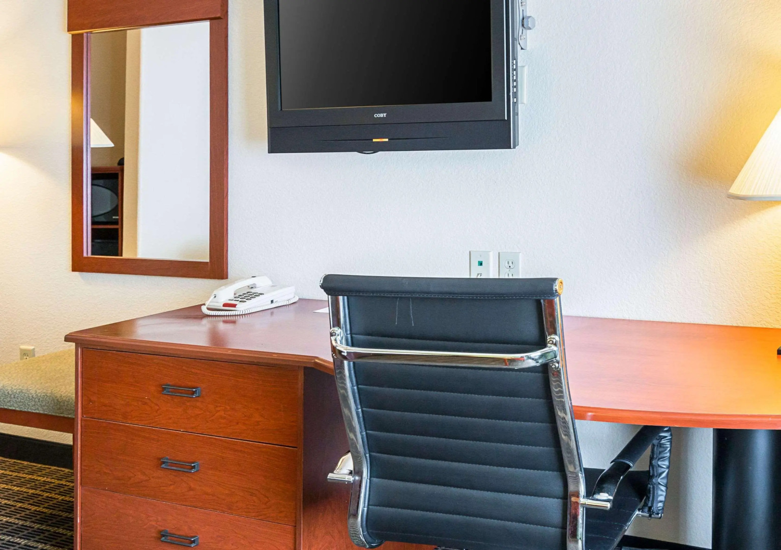 Clarion Inn & Suites Weatherford South