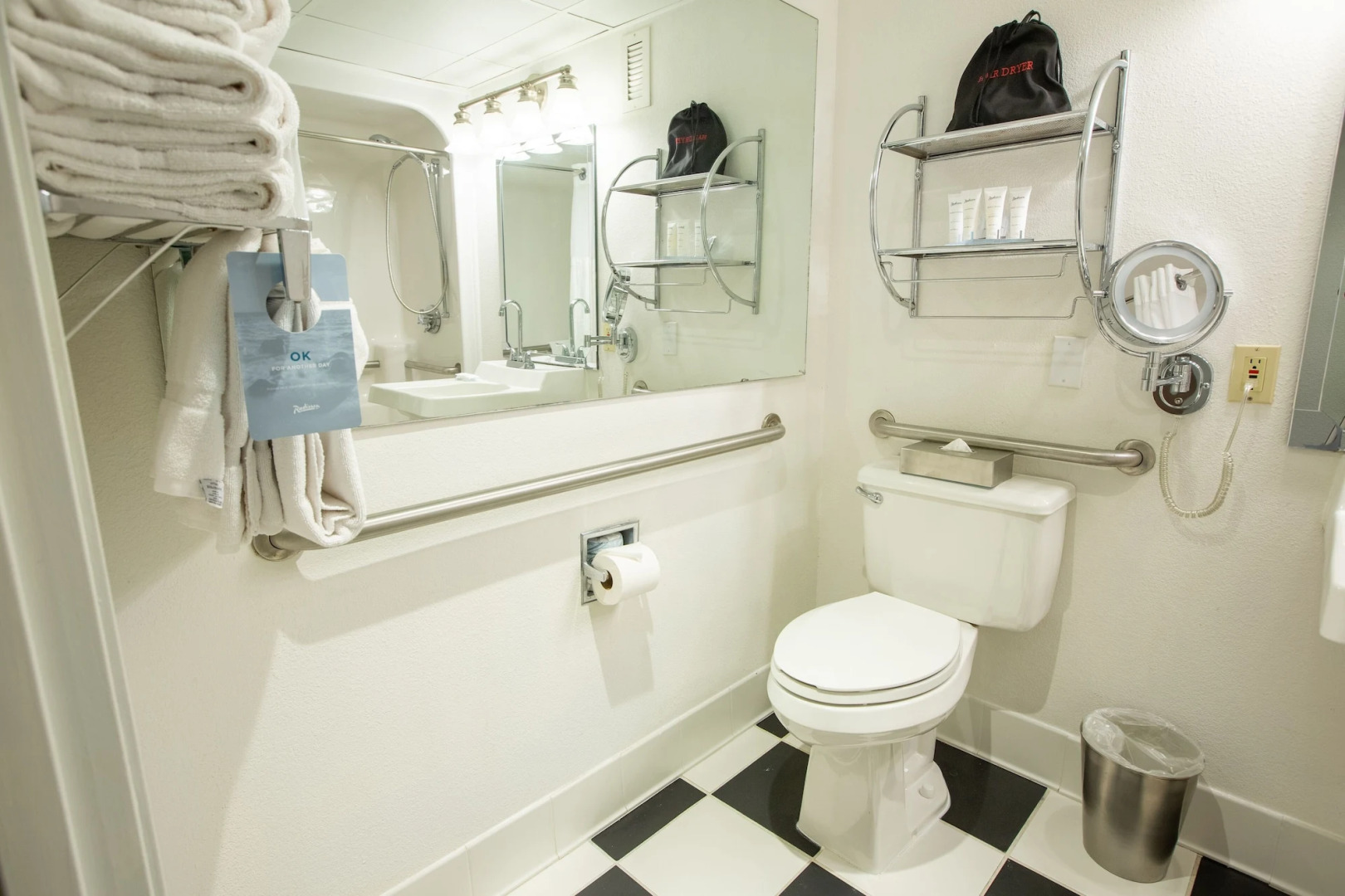 Отель Thousand Hills Resort