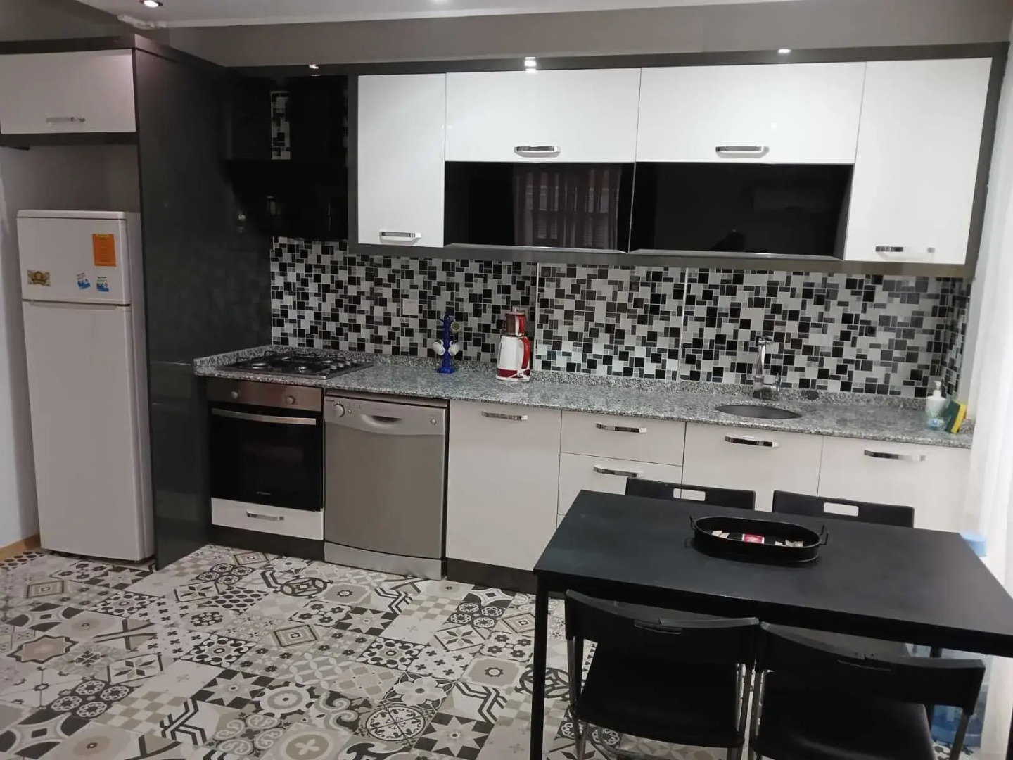 The Nar Suit & Apart